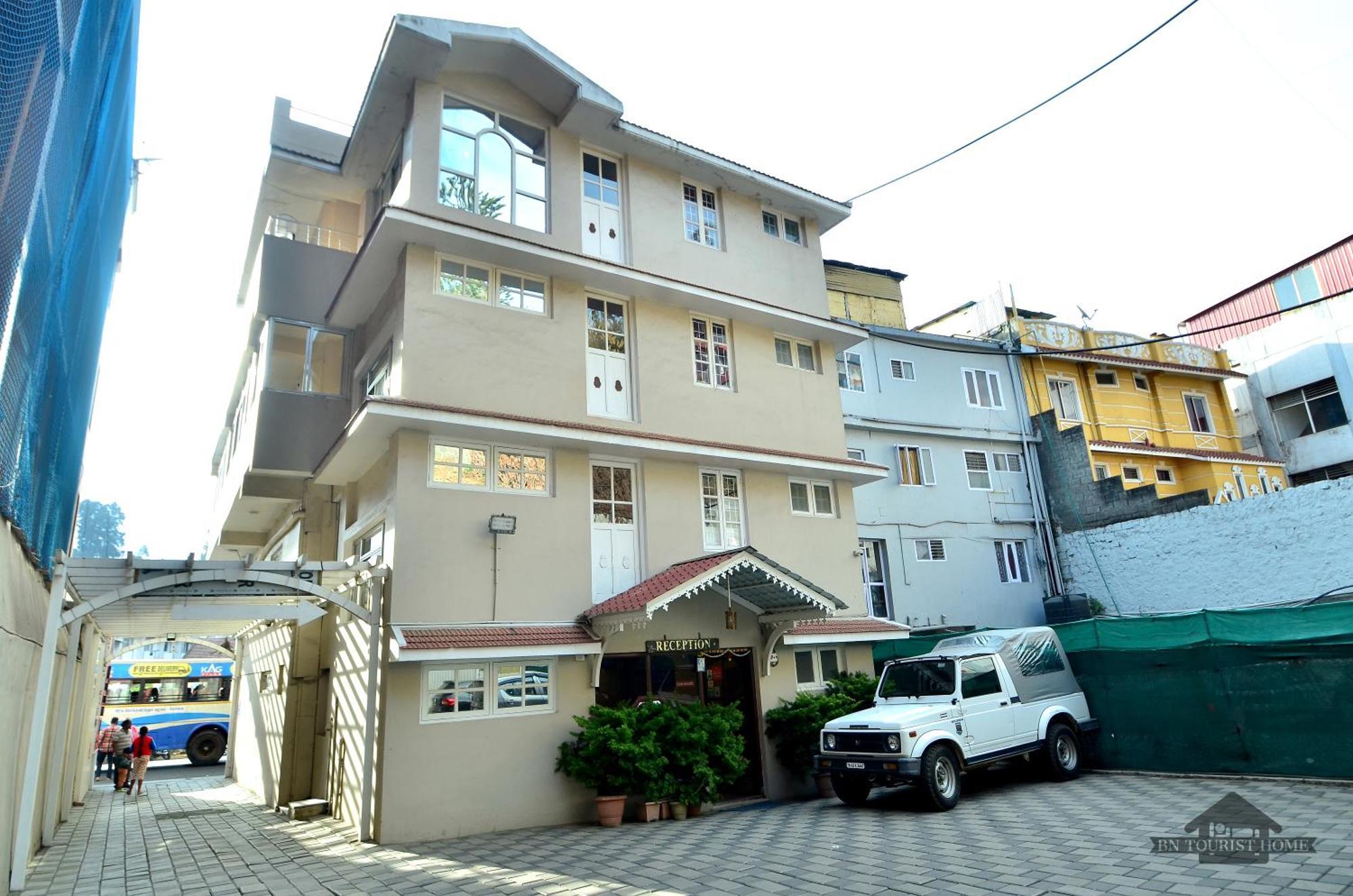 Bn Tourist Home 乌提 外观 照片